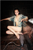美丽的小蜜桃2英文翻译300字怎么写的呀